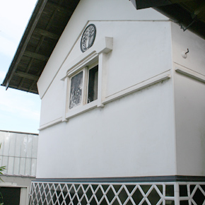 幸右衛門茶舗の伝統的な土蔵